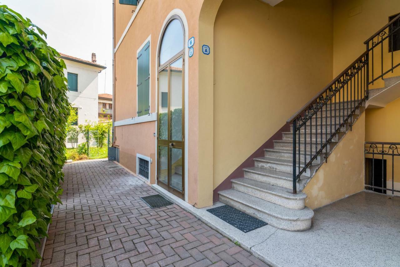 Prato Della Valle Roomy Flat ปาโดวา ภายนอก รูปภาพ